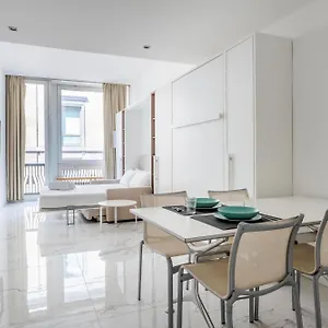 Cozy Modern Loft Few Steps From Duomo Apartamento